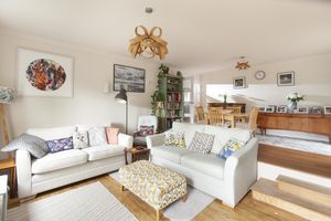 Sitting Room_Denholme(1)- click for photo gallery